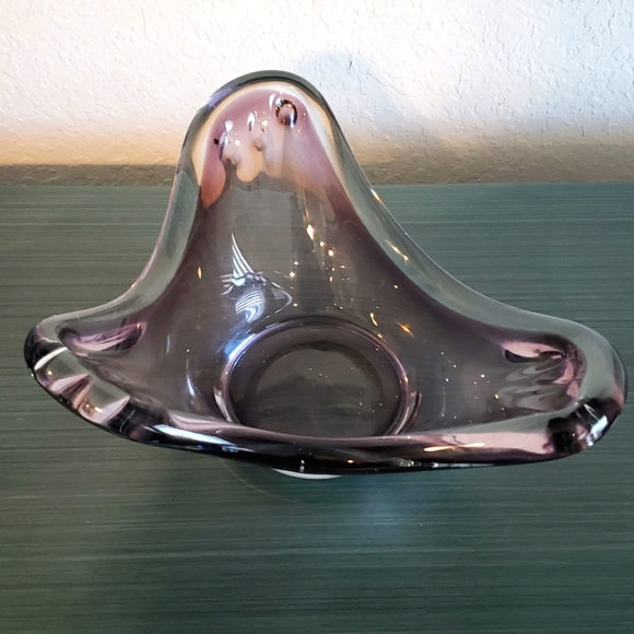 Handblown Lovely Lavender Purple Glass Art Deco Mid-Century Bowl Holiday Gift - Picture 4 of 8